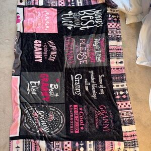 Granny Printed Plush Throw Blanket - Pink & Black